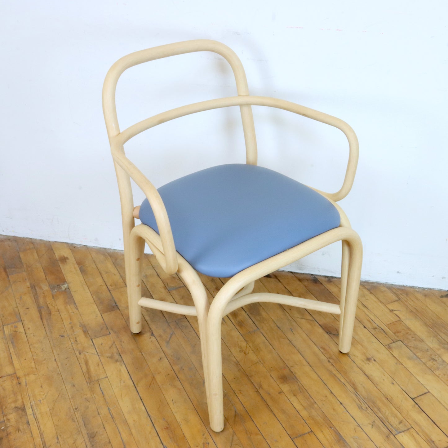 Set of 4 Fontal Chairs by Oscar Tusquets Blanca