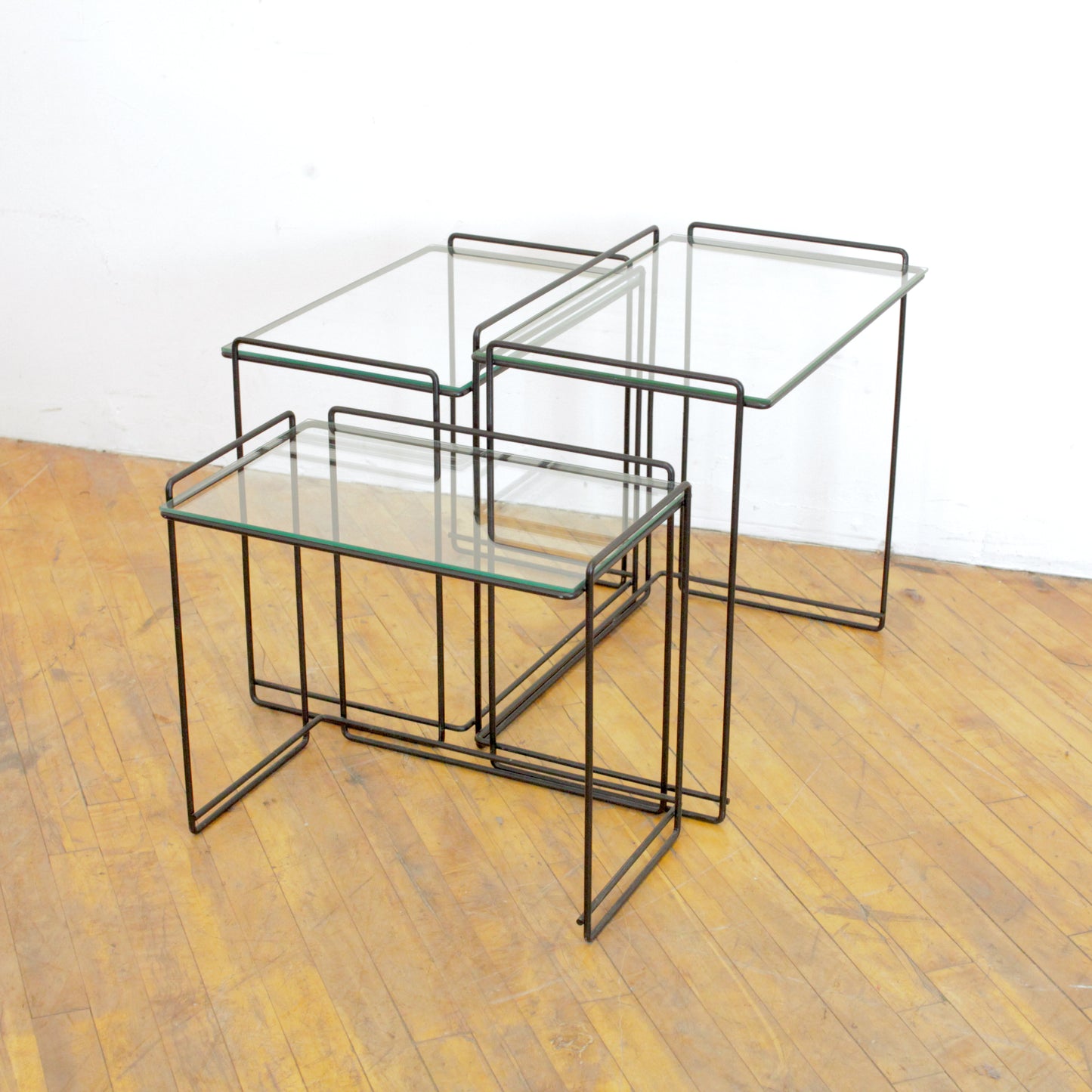 Max Sauze Isosceles Nesting Table Set