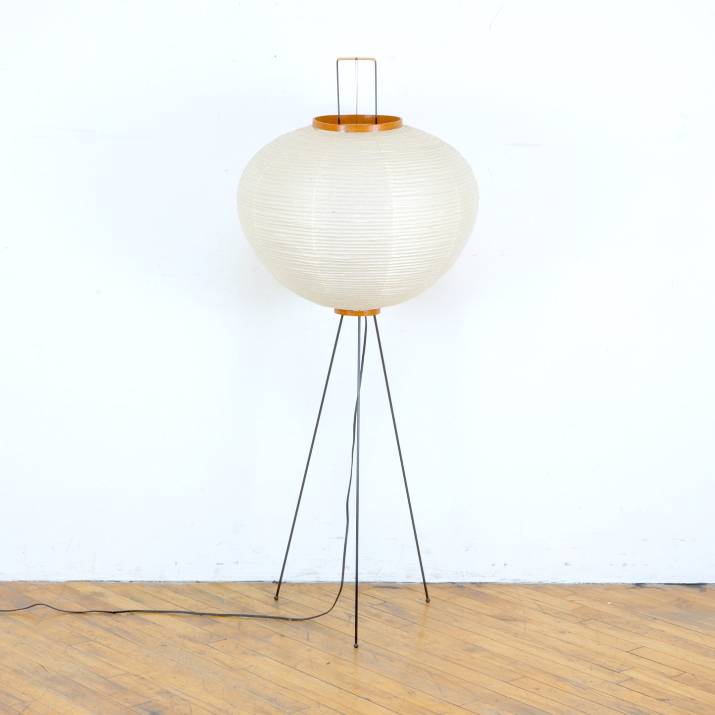 Vintage Isamu Noguchi 10A Akari Floor Lamp
