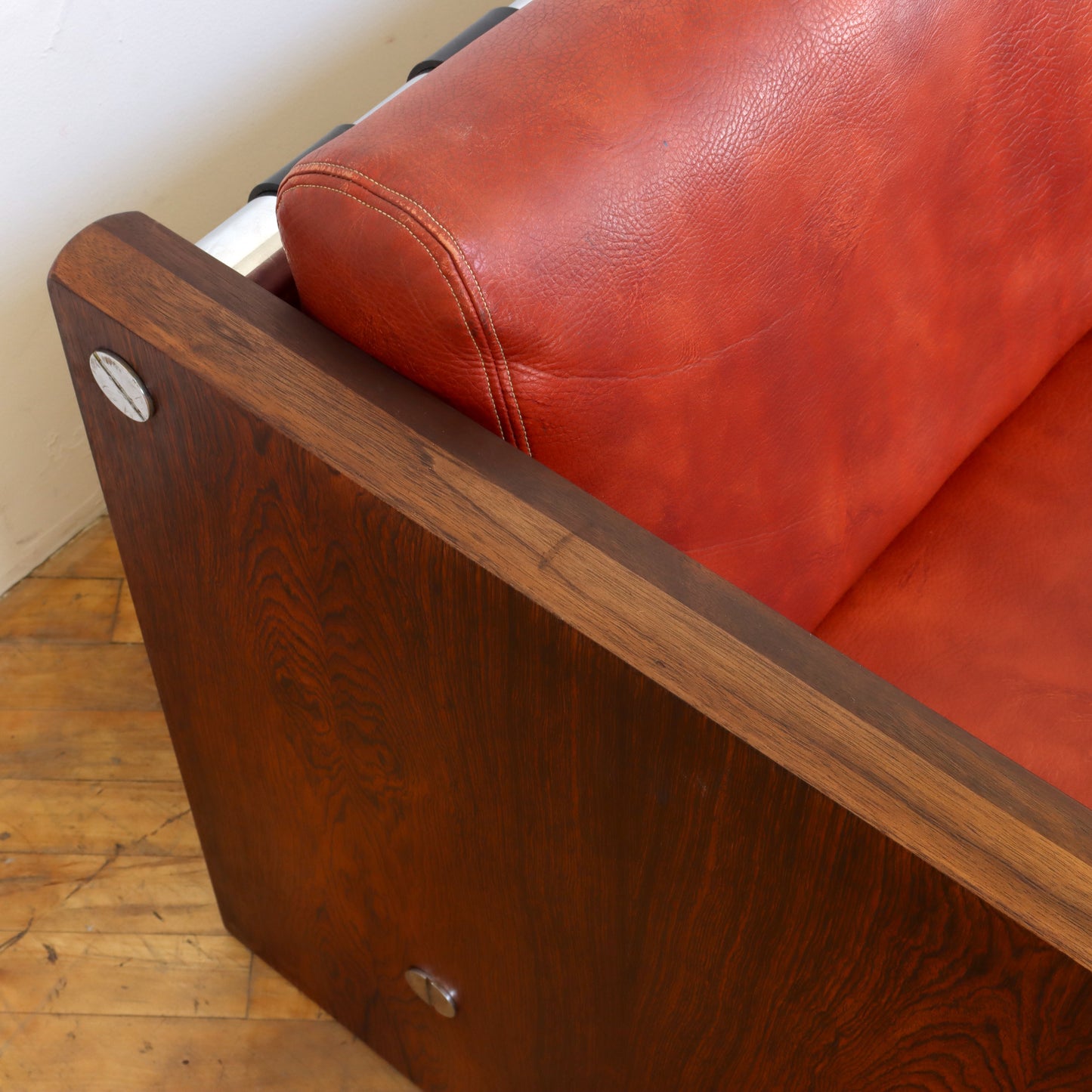 Jack Cartwright Rosewood Case Loveseat