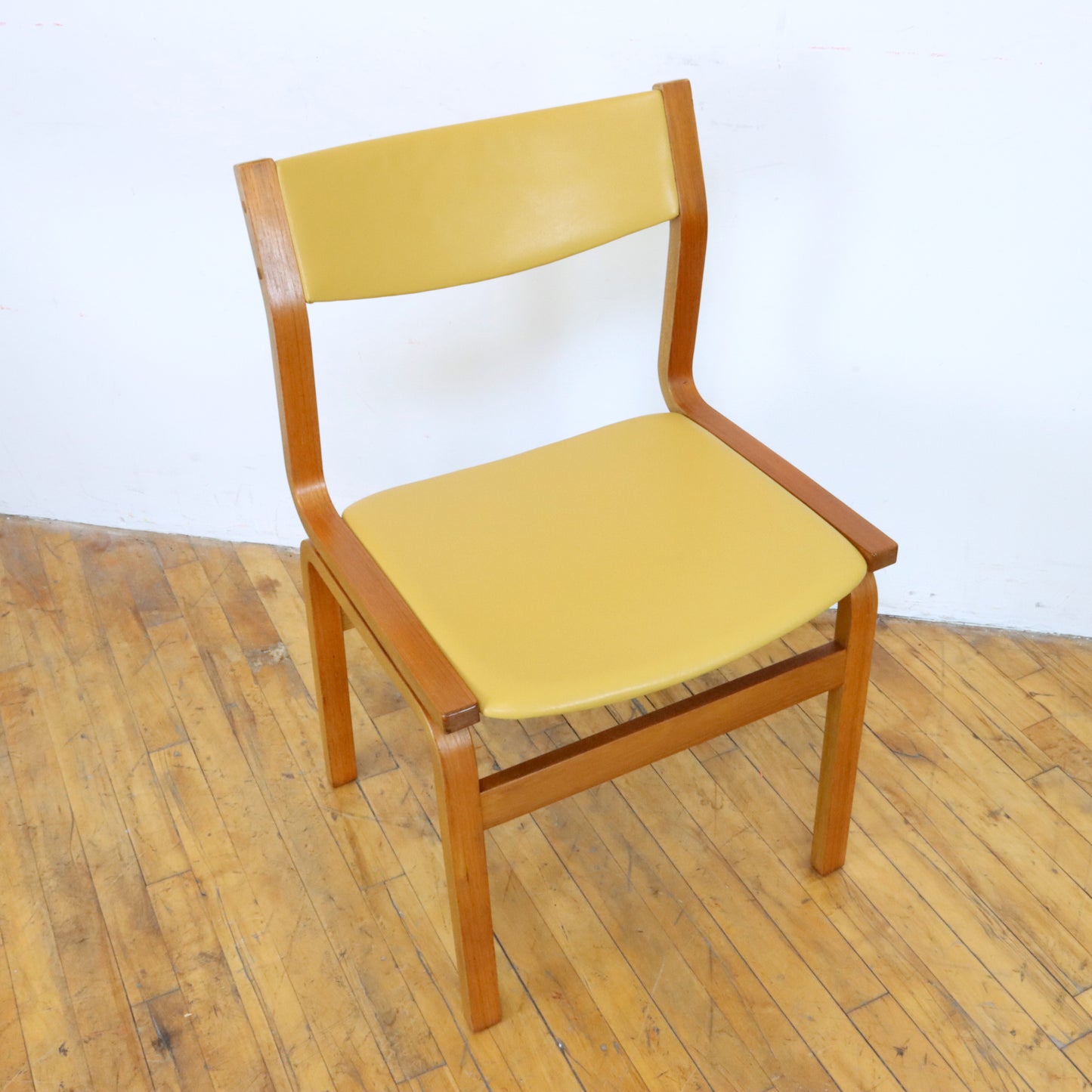 Dining Chairs After Arne Jacobsen