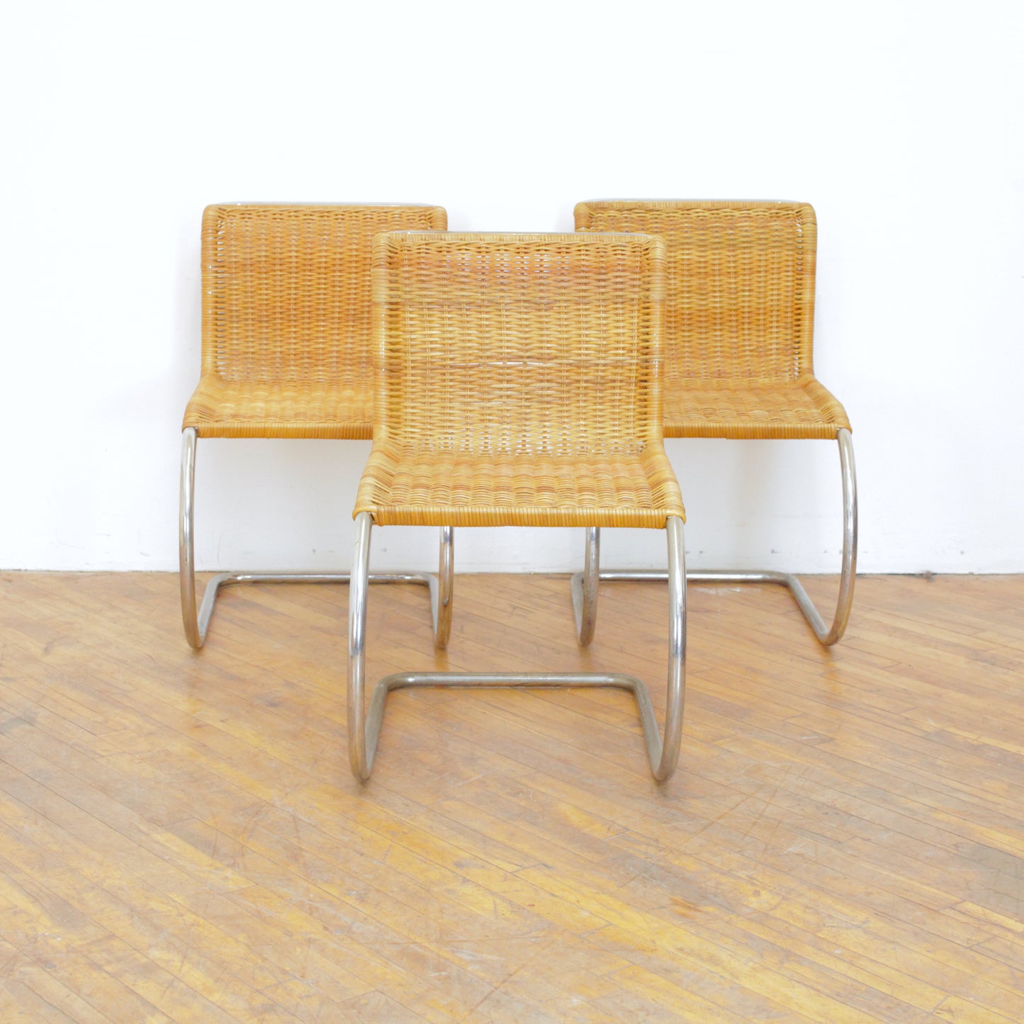 Vintage Rattan MR10 Chair