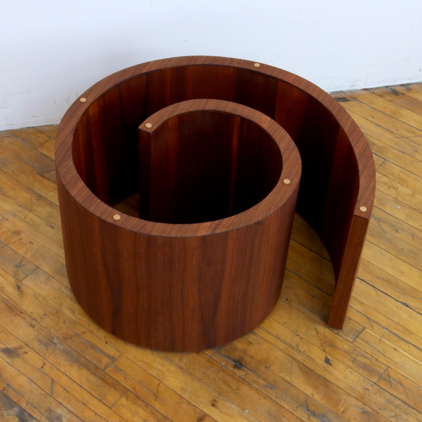 Vladimir Kagan Snail Table