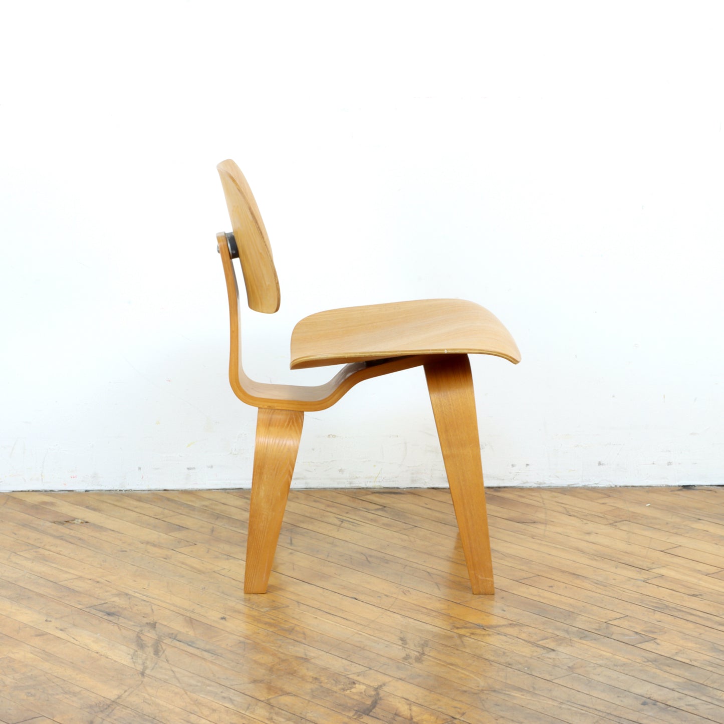 Set of Four 1st Generation Eames DCW