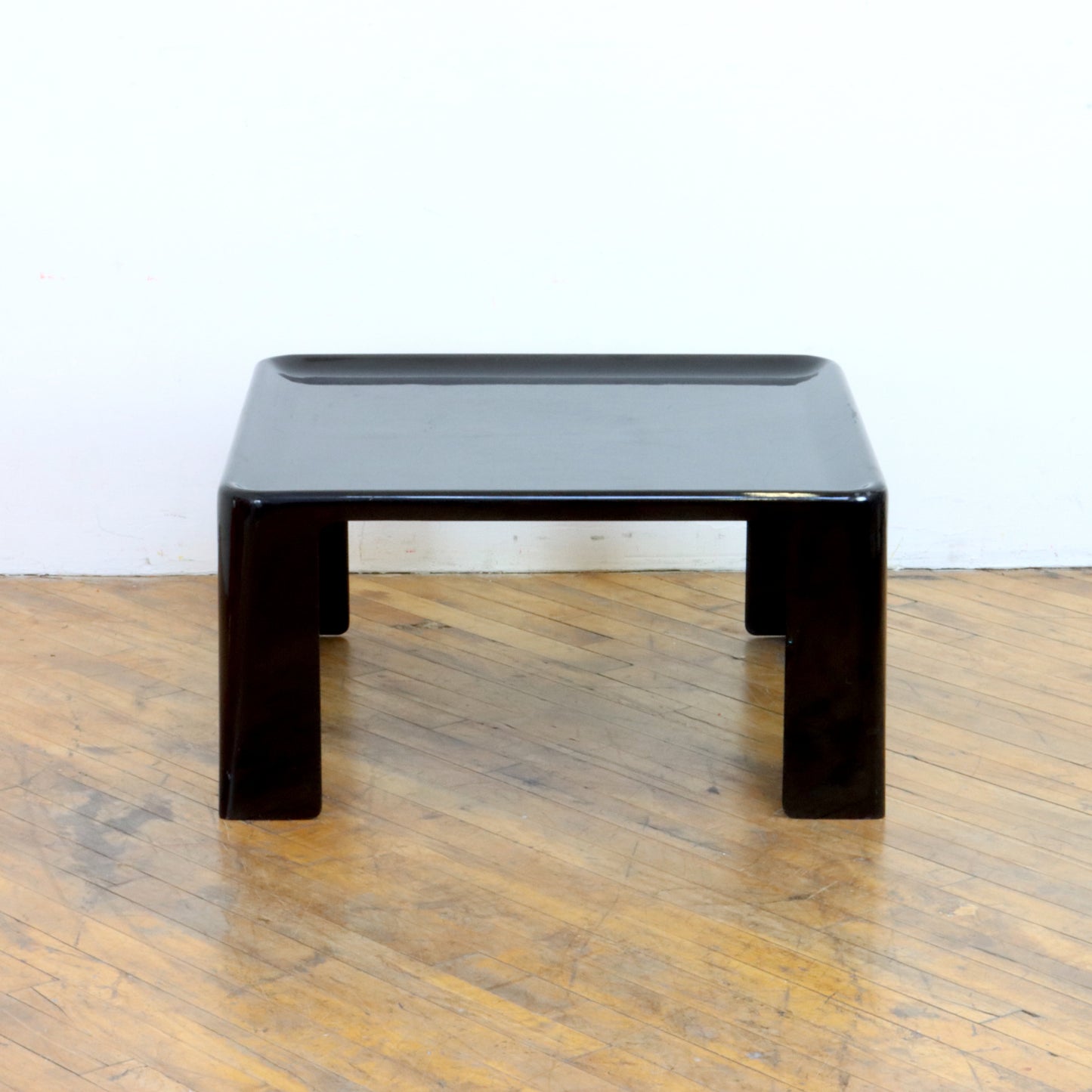 Vintage "Amanta" Coffee Table by Mario Bellini