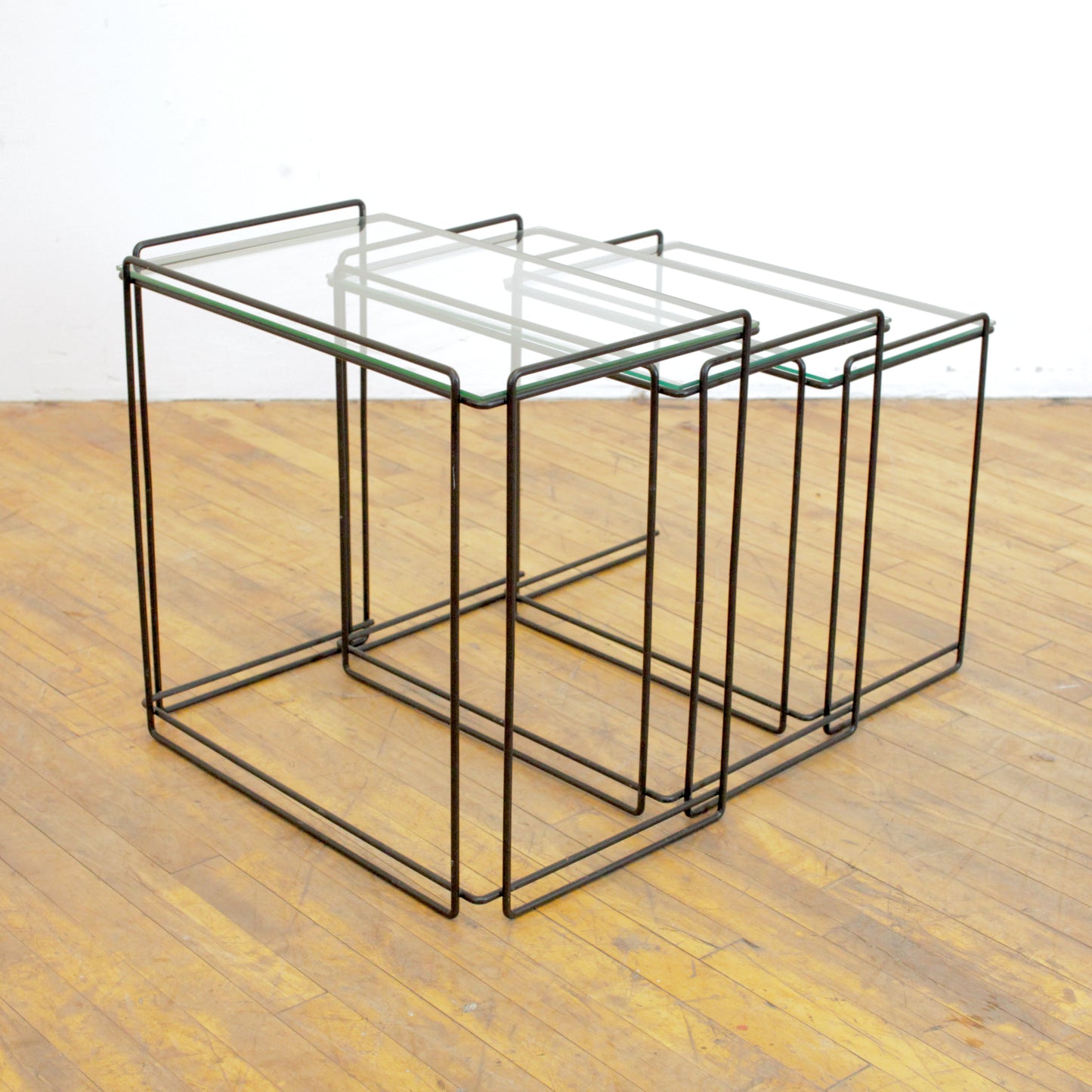 Max Sauze Isosceles Nesting Table Set