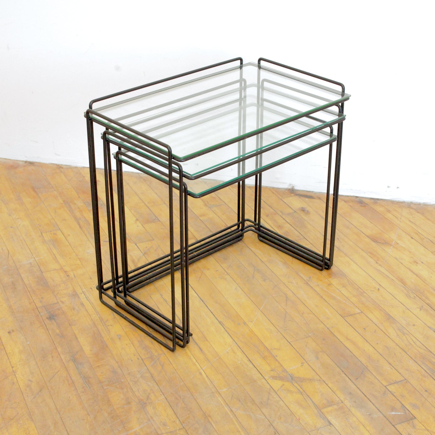 Max Sauze Isosceles Nesting Table Set