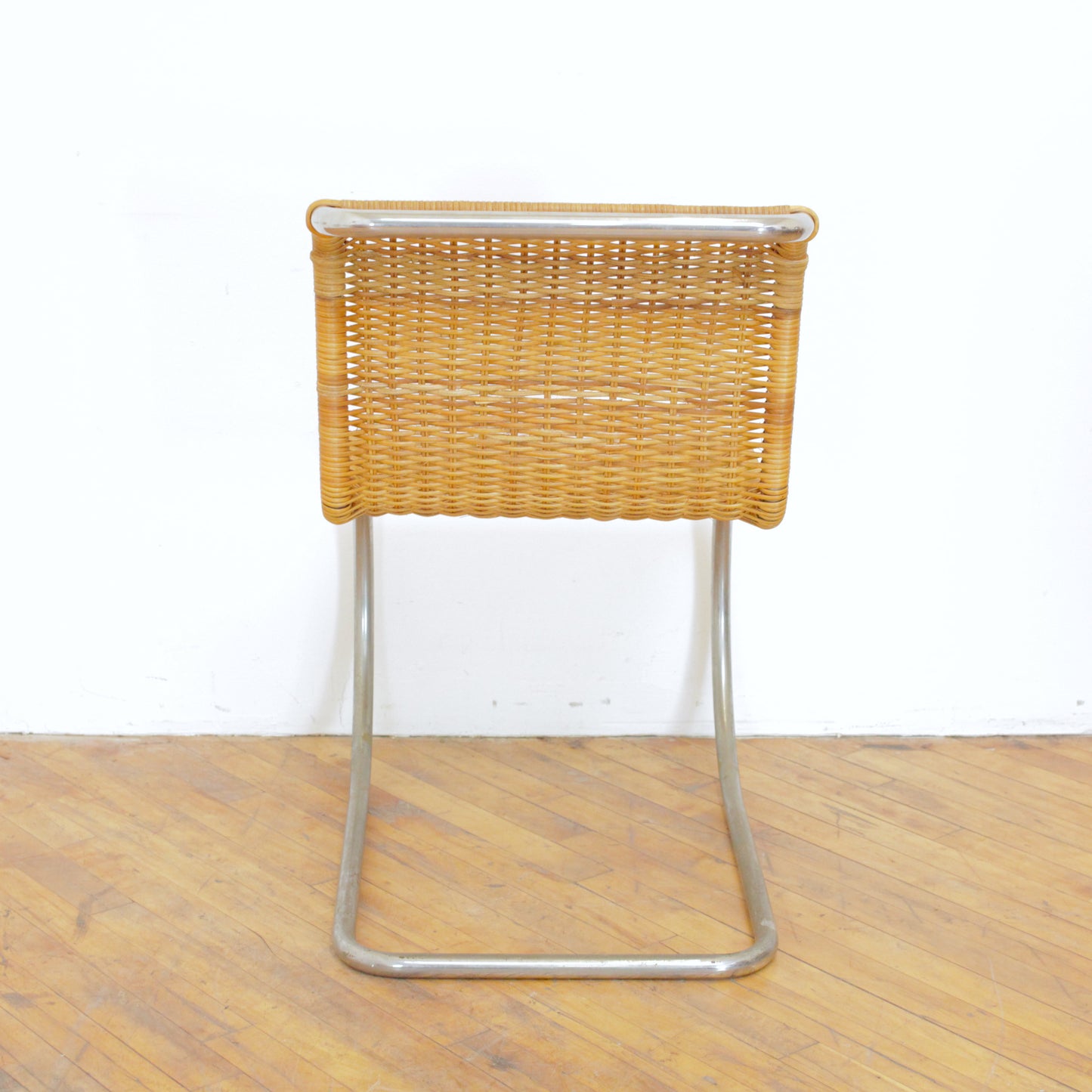 Vintage Rattan MR10 Chair