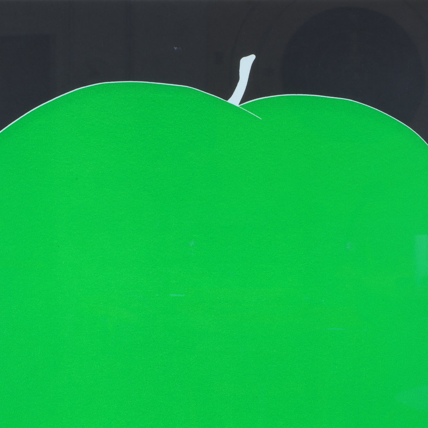 Apple by Thom De Jong