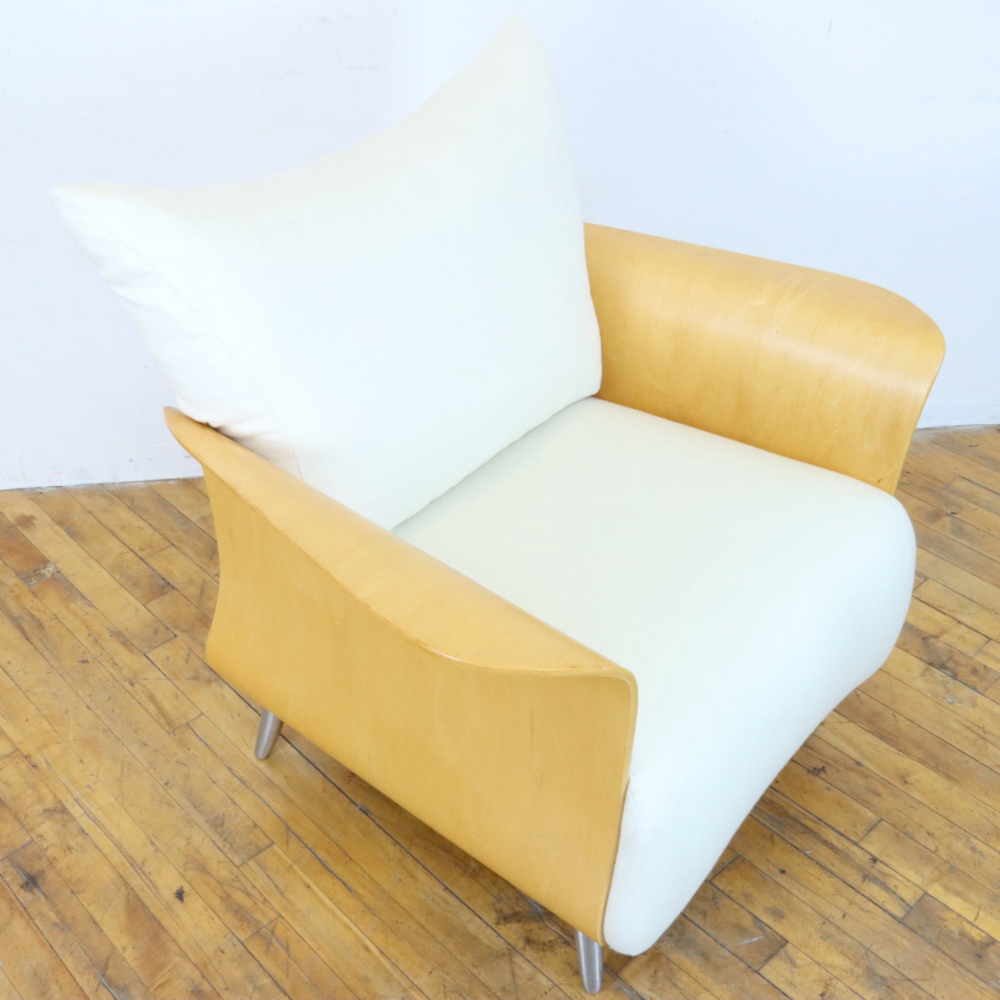 Pair of 1990s Keilhauer "Belle" Lounge Chairs
