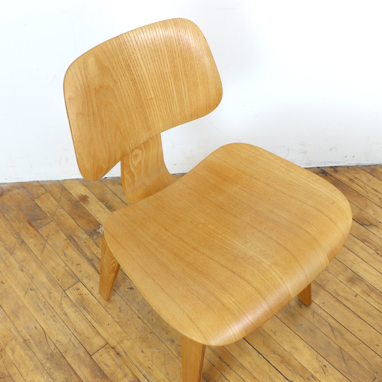 Set of Four 1st Generation Eames DCW