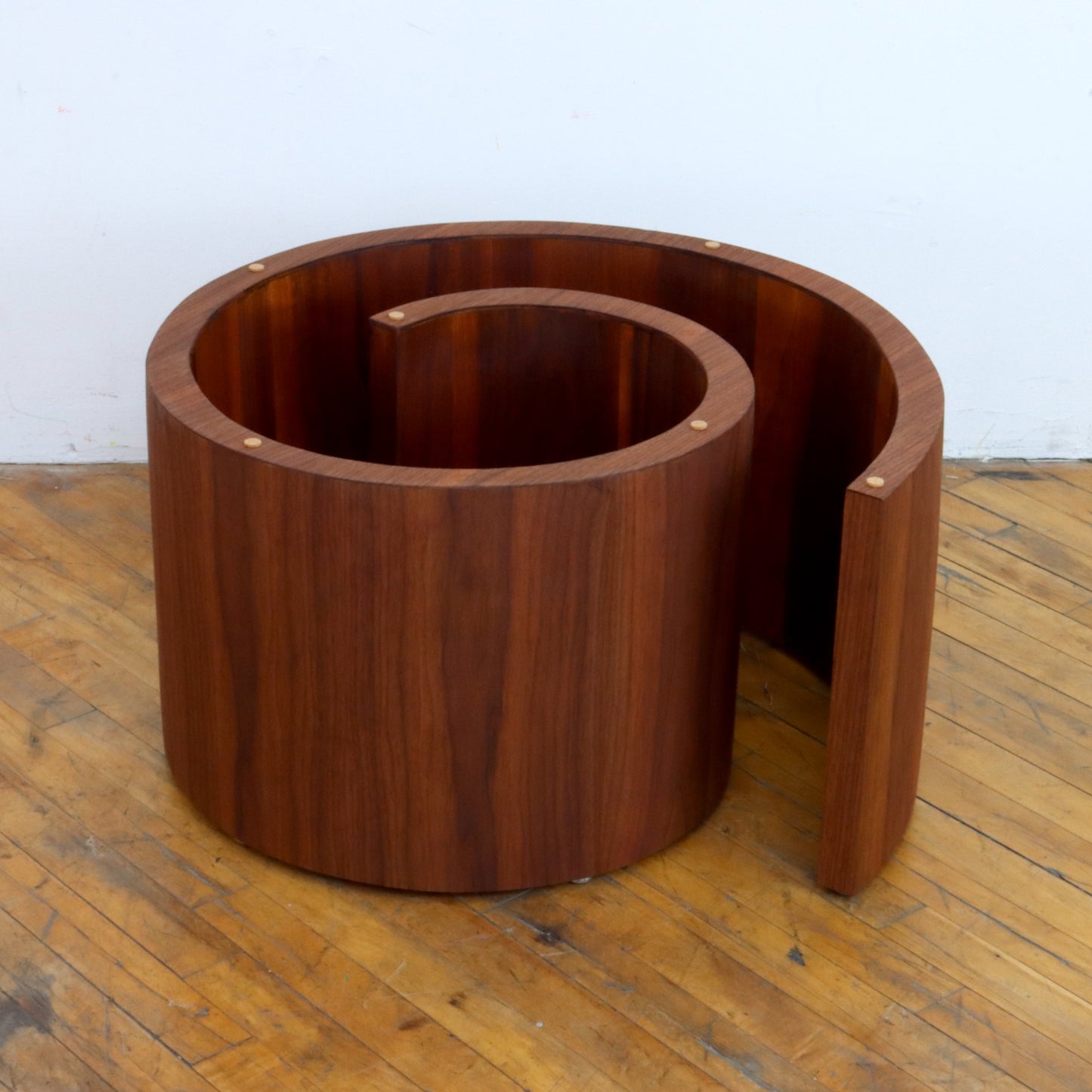 Vladimir Kagan Snail Table