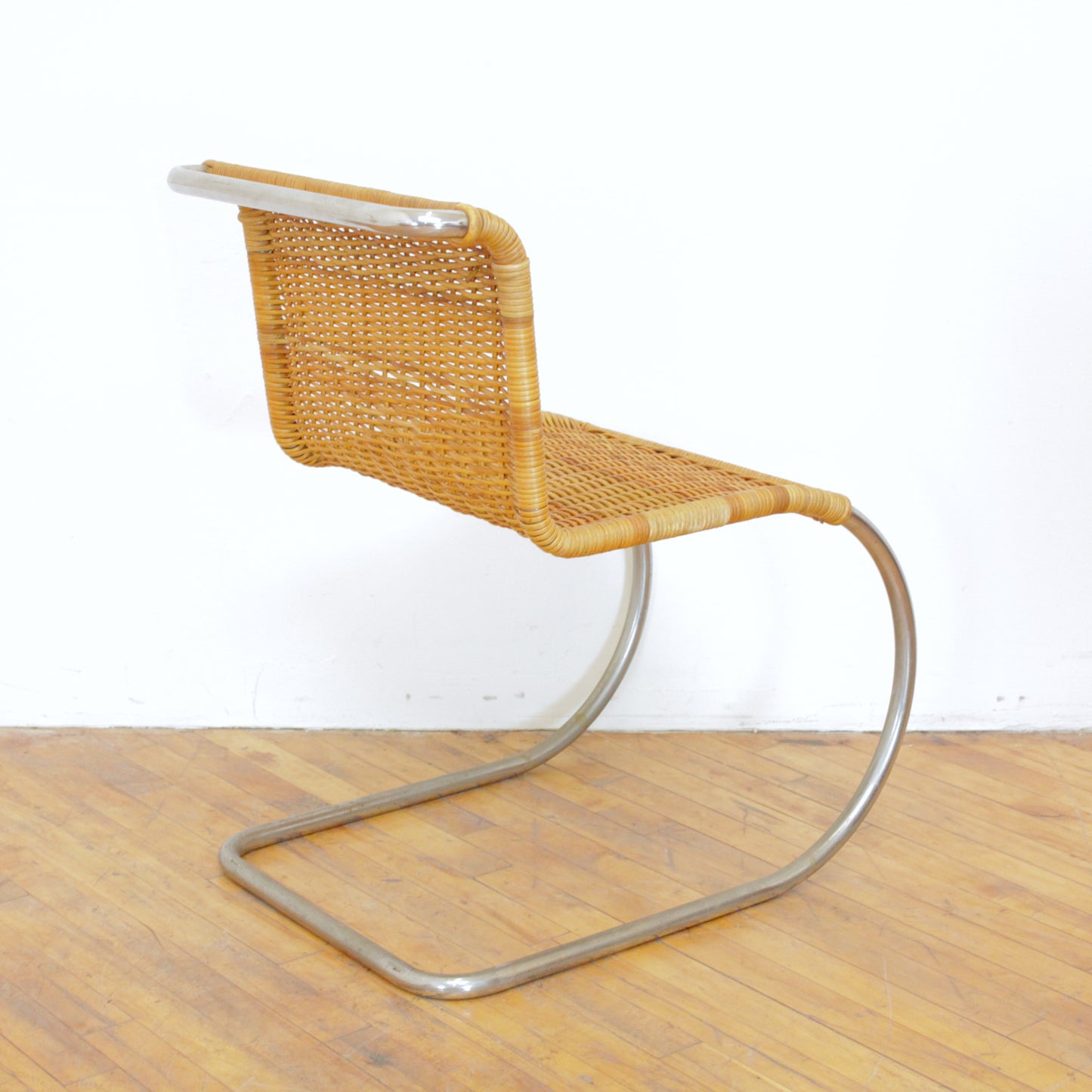 Vintage Rattan MR10 Chair