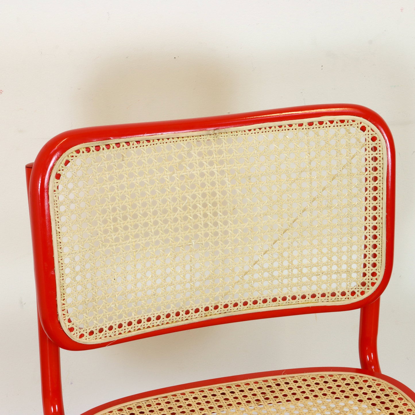 Monochrome Red Cesca