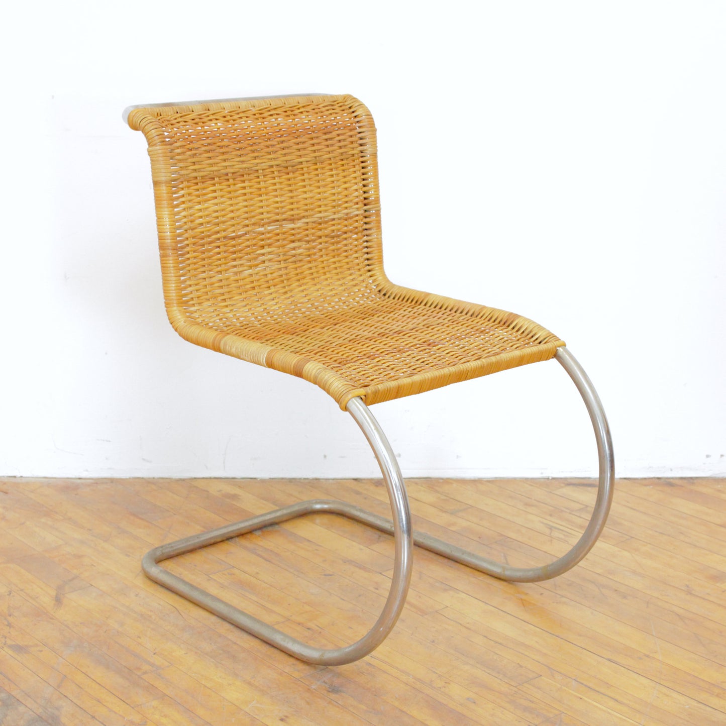 Vintage Rattan MR10 Chair