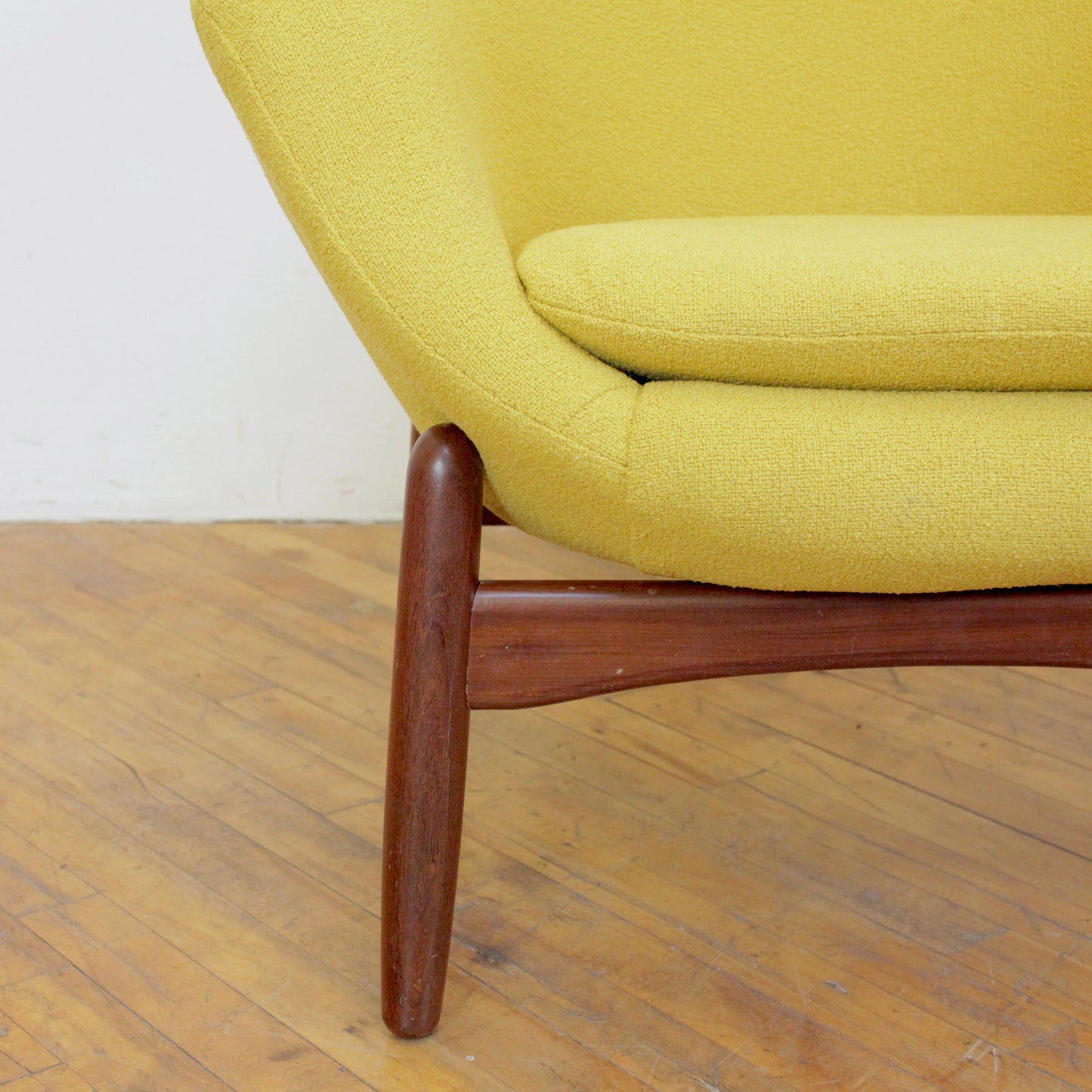 Ib Kofod-Larsen Pod Chair