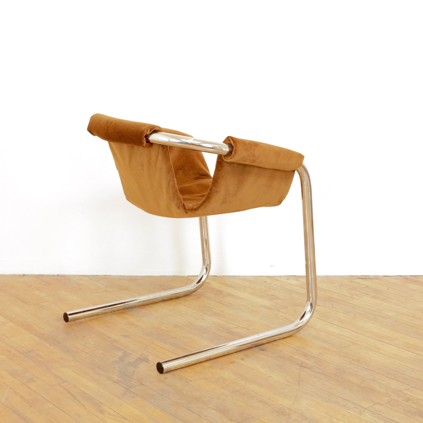 Vecta Cantilever Sling Chair