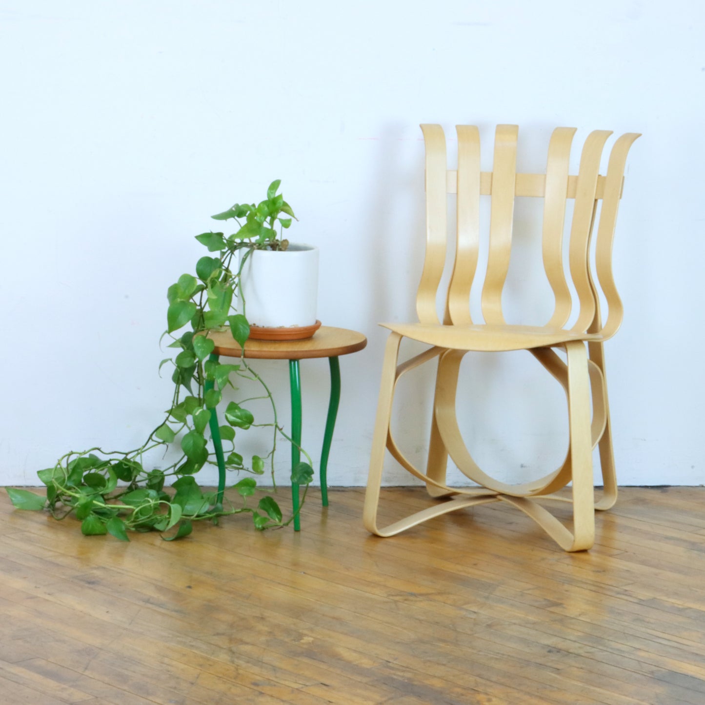 Squiggle Leg Side Table or Plant Stand