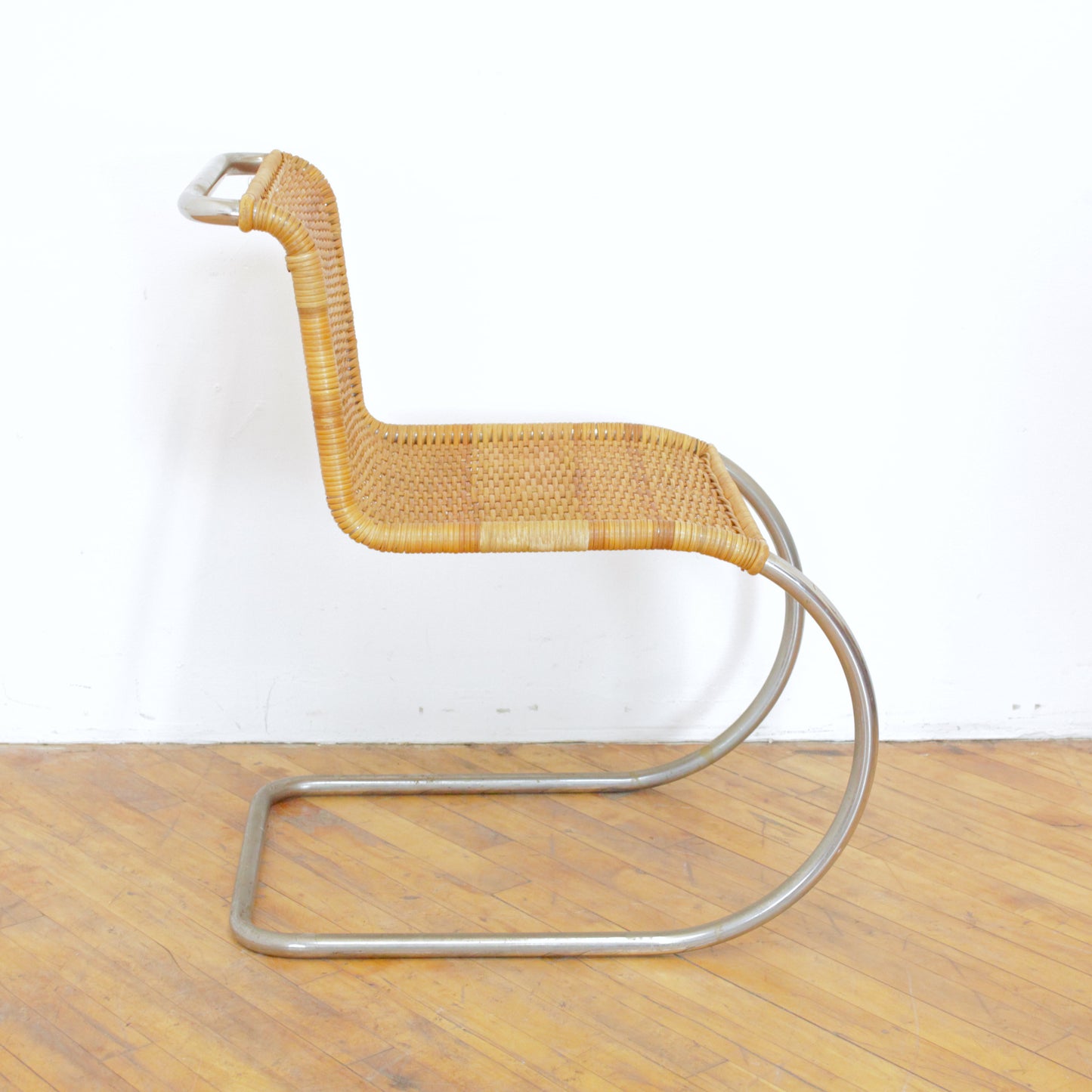 Vintage Rattan MR10 Chair