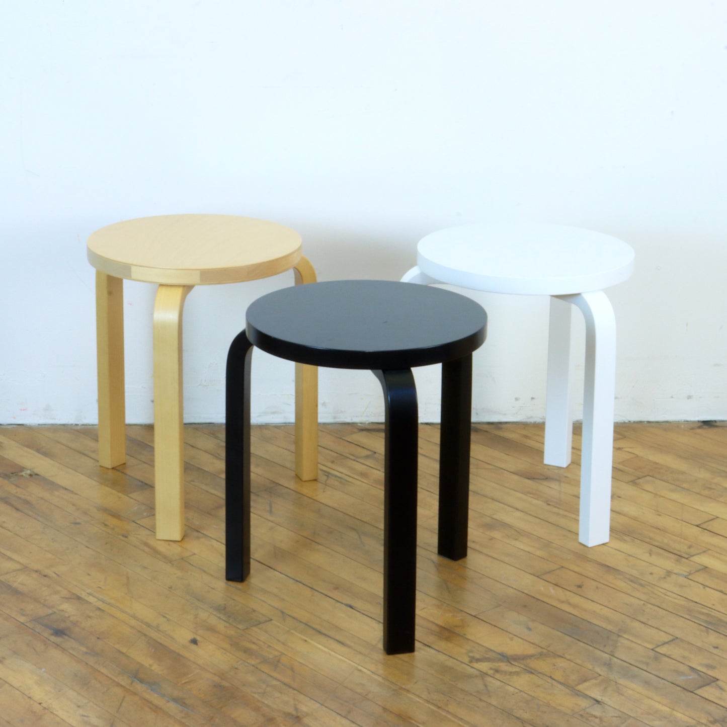 Alvar Aalto Stool 60, Black