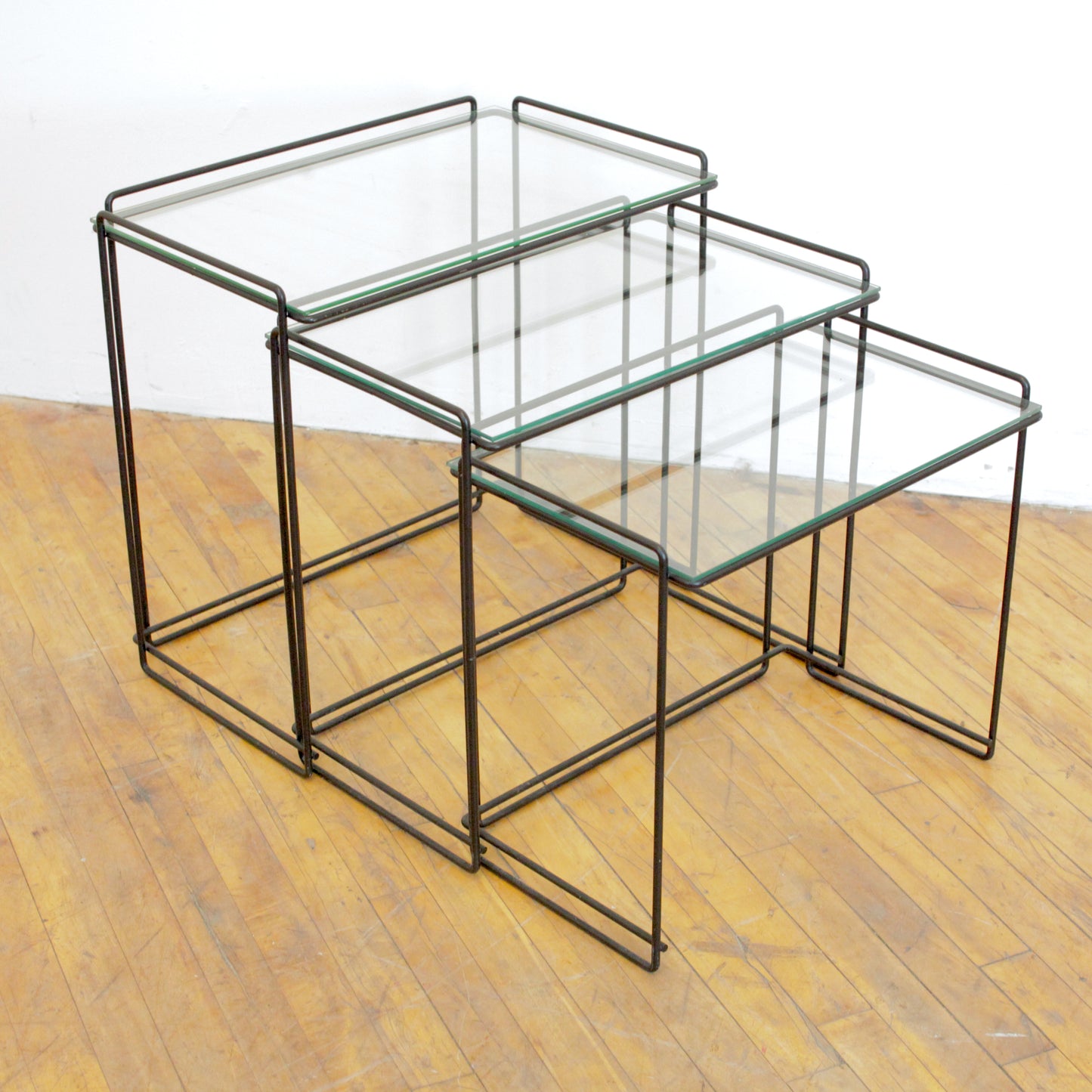 Max Sauze Isosceles Nesting Table Set