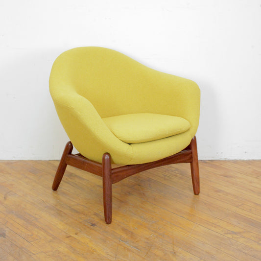 Ib Kofod-Larsen Pod Chair