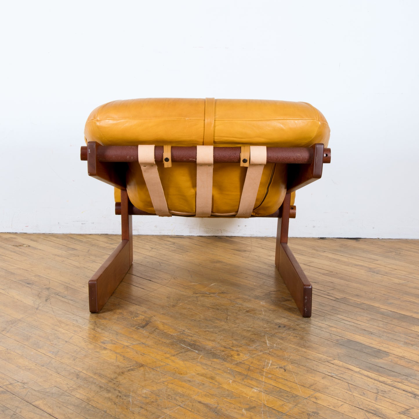 Percival Lafer MP-131 Lounge Chair