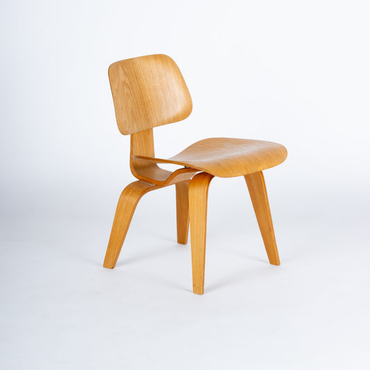 Mid 1940s Pre Production Eames DCW