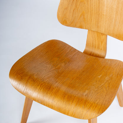 Mid 1940s Pre Production Eames DCW