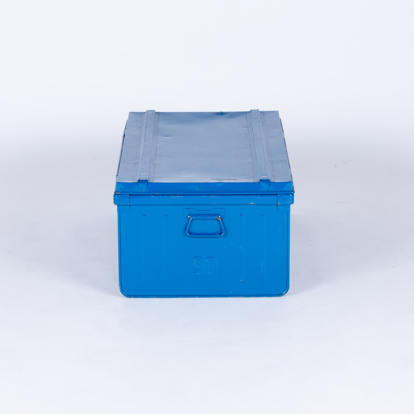 Rental: Vintage Blue Metal Crate