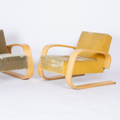 Customizable Alvar Aalto 400 Lounge Chair