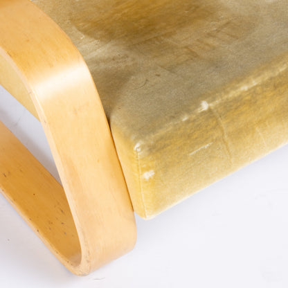 Customizable Alvar Aalto 400 Lounge Chair