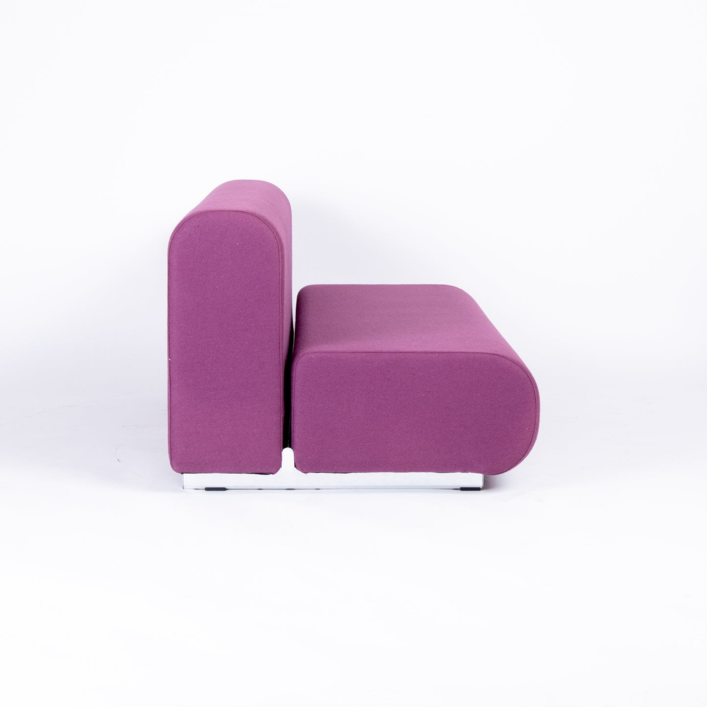Customizable Kazuhide Takahama Suzanne Loveseat