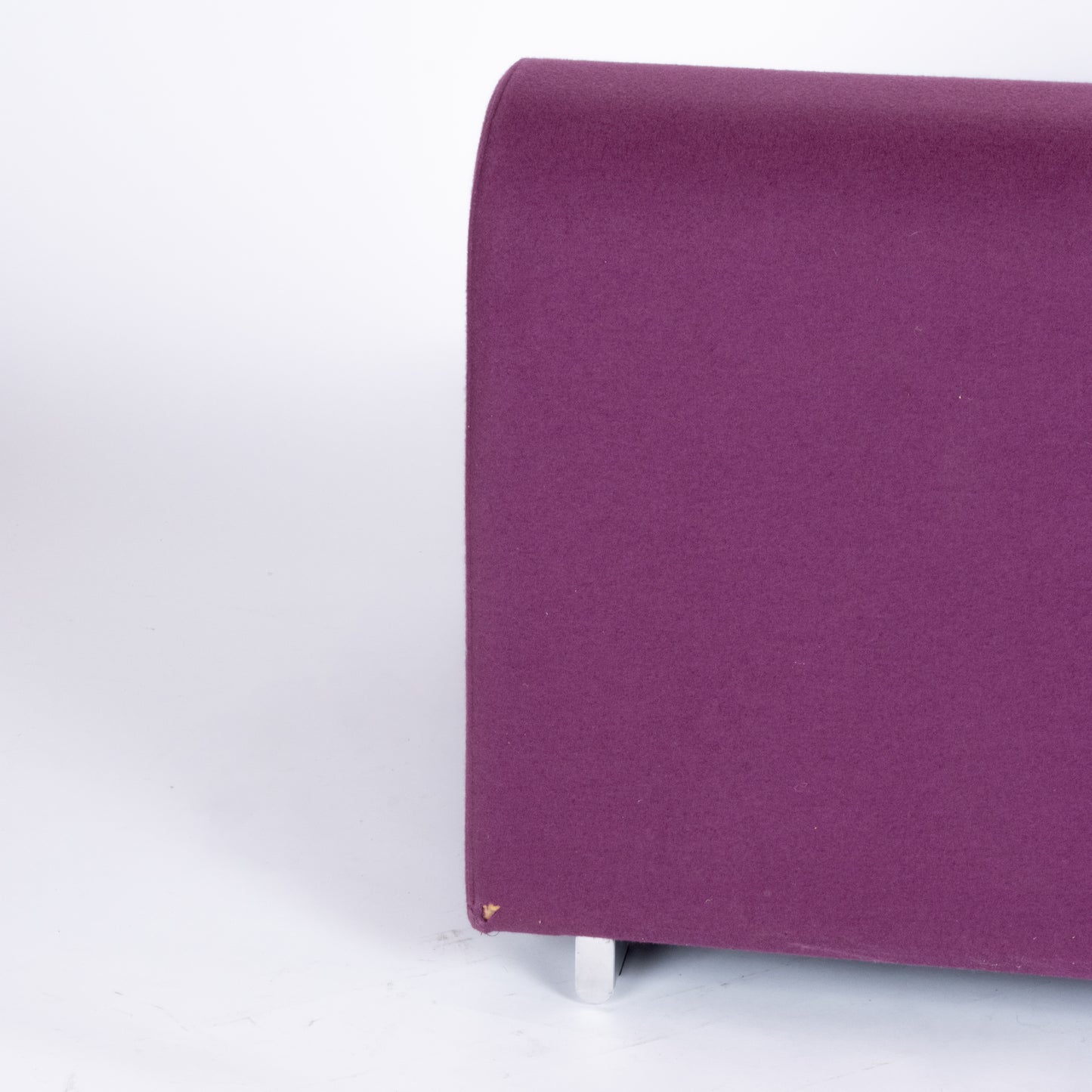 Customizable Kazuhide Takahama Suzanne Loveseat