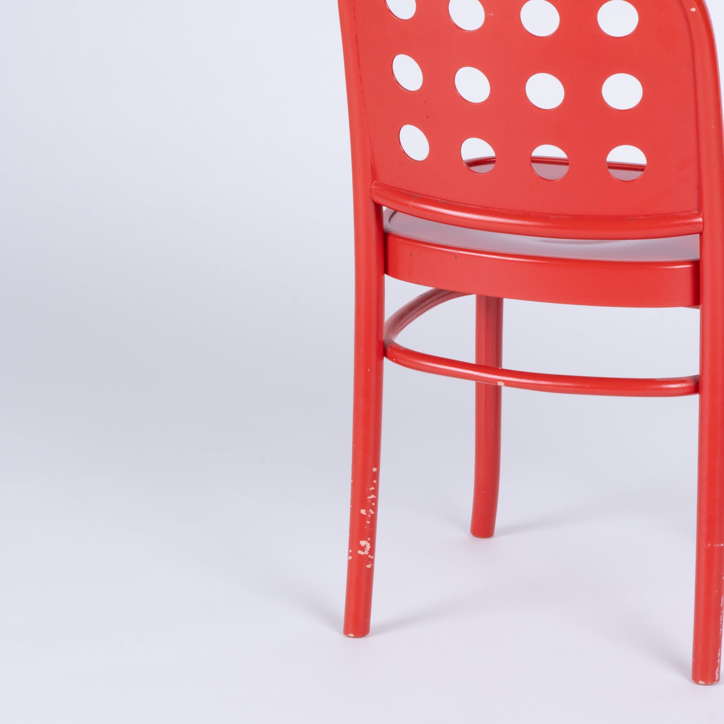 Rental: Josef Hoffmann 6010 Chair
