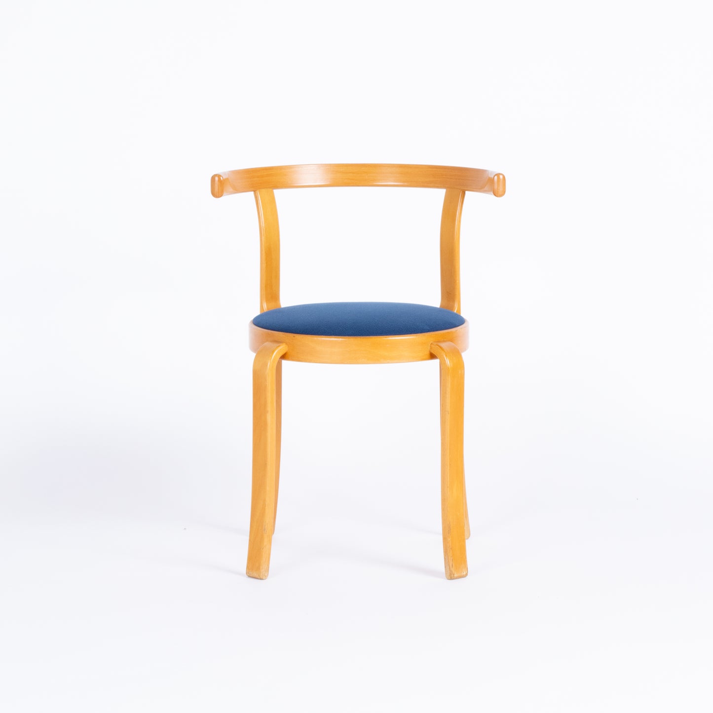 Pair of 1980s 8000 Chairs