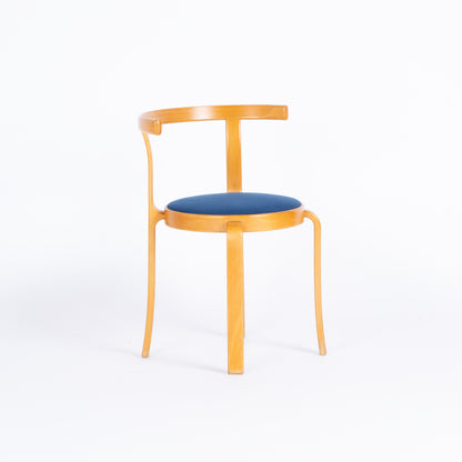 Pair of 1980s 8000 Chairs