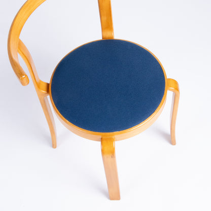 Pair of 1980s 8000 Chairs